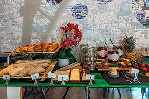 Hôtel Alpha Paris Eiffel by Patrick Hayat