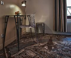 Hôtel Alpha Paris Eiffel by Patrick Hayat