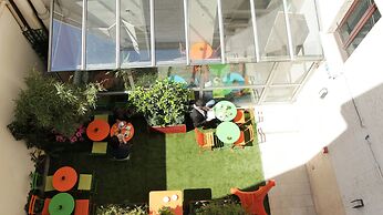 Hôtel Alpha Paris Eiffel by Patrick Hayat