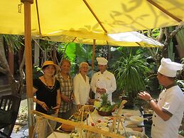 Bach Dang Hoi An Hotel