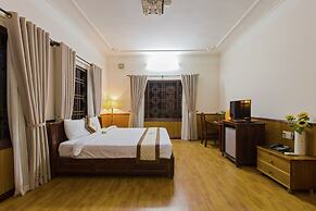 Bach Dang Hoi An Hotel