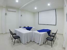 Hotel  Maioris La Paz