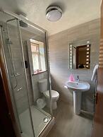 Little Foxes Hotel & Gatwick Airport Parking