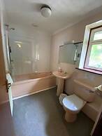 Little Foxes Hotel & Gatwick Airport Parking