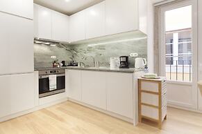 Lisbon Rentals Chiado