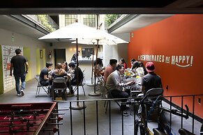 Downtown Beds - Hostel