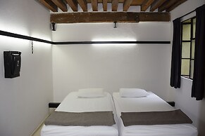 Downtown Beds - Hostel