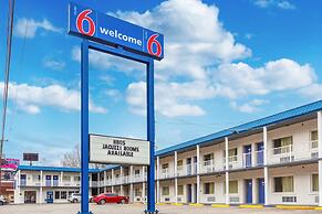 Motel 6 Huntington, WV