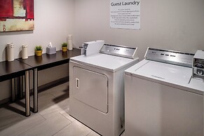 Holiday Inn Express Hotel & Suites Cross Lanes by IHG