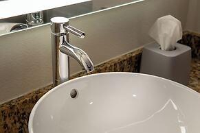 Holiday Inn Express Hotel & Suites Cross Lanes by IHG