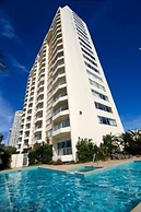 Pacific Plaza Apartments