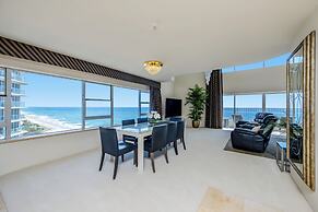 Pacific Plaza Apartments