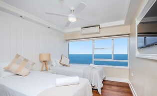 Pacific Plaza Apartments