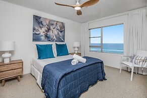 Pacific Plaza Apartments