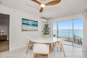 Pacific Plaza Apartments