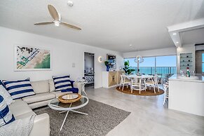 Pacific Plaza Apartments