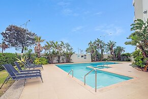 Pacific Plaza Apartments