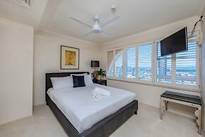 Pacific Plaza Apartments