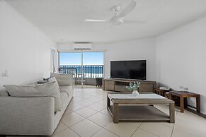 Pacific Plaza Apartments