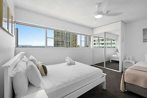 Pacific Plaza Apartments