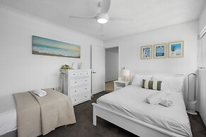 Pacific Plaza Apartments