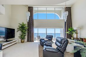 Pacific Plaza Apartments