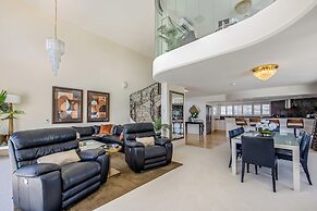 Pacific Plaza Apartments