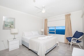 Pacific Plaza Apartments