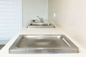 Pacific Plaza Apartments