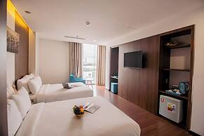 Gold Hotel Da Nang by Haviland
