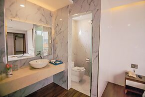 Gold Hotel Da Nang by Haviland