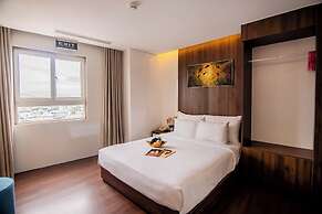Gold Hotel Da Nang by Haviland
