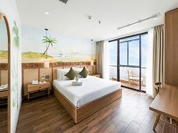 Gold Central Hotel by Haviland