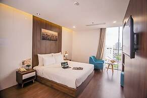 Gold Hotel Da Nang by Haviland