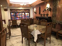 Nirvana Garden Hotel