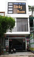 Lucky House Hotel
