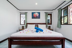 Chaweng Lakeview Residence