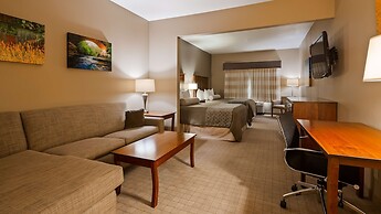 Green Mill Village Hotel & Suites, BW Signature Collection