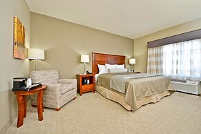 Green Mill Village Hotel & Suites, BW Signature Collection