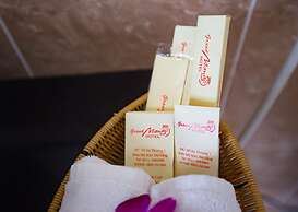 Grand Mango Hotel