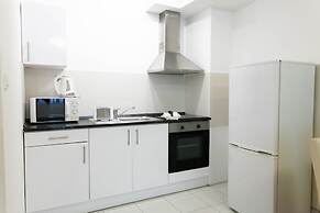 Corvin Plaza Apartments and Suites