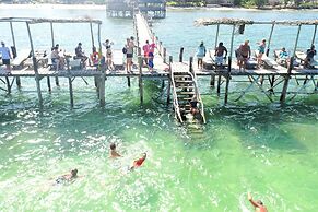 Paradise Beach Resort