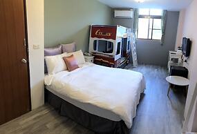 SunMoonLake Loft Inn