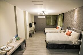 SunMoonLake Loft Inn