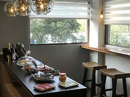 SunMoonLake Loft Inn