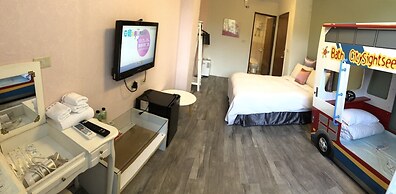 SunMoonLake Loft Inn