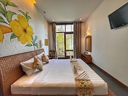 Monsoon Riverside Hotel