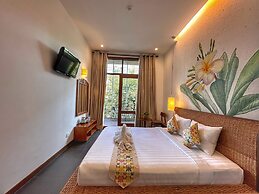 Monsoon Riverside Hotel