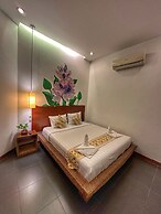 Monsoon Riverside Hotel