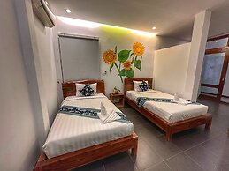 Monsoon Riverside Hotel